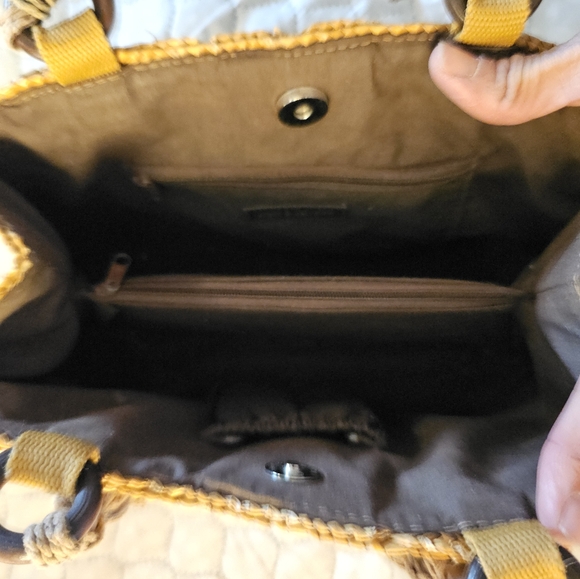 Colorful Straw Handbag - Picture 2 of 4